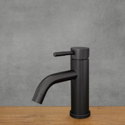 kuchyňská stojací baterie černá retro