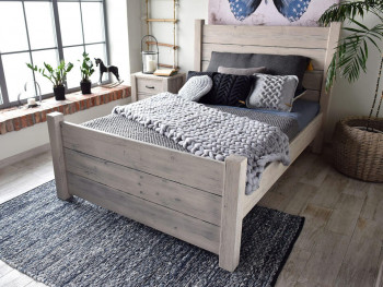 Rustikální postel ze dřeva 