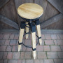 Barová židlička z borového dřeva