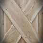 křížení dřevěných latí