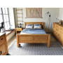 łóżko z litego drewna świerkowego