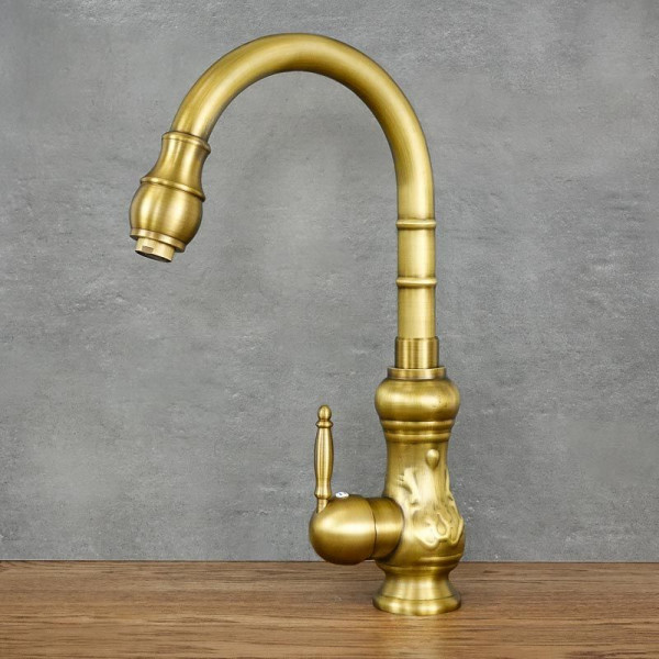 Vysoká dřezová baterie Belfast, zlatá 