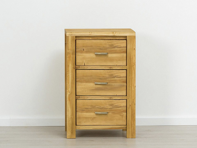 Dřevěná komoda MIDLAND 2