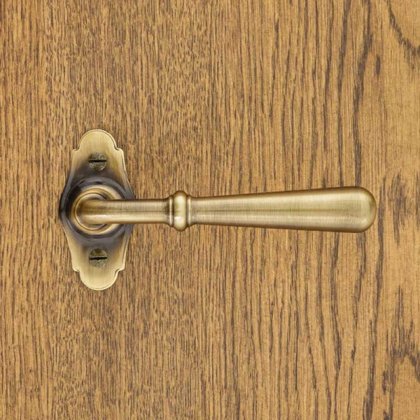 Okenní klika BARTON patinovaná mosaz