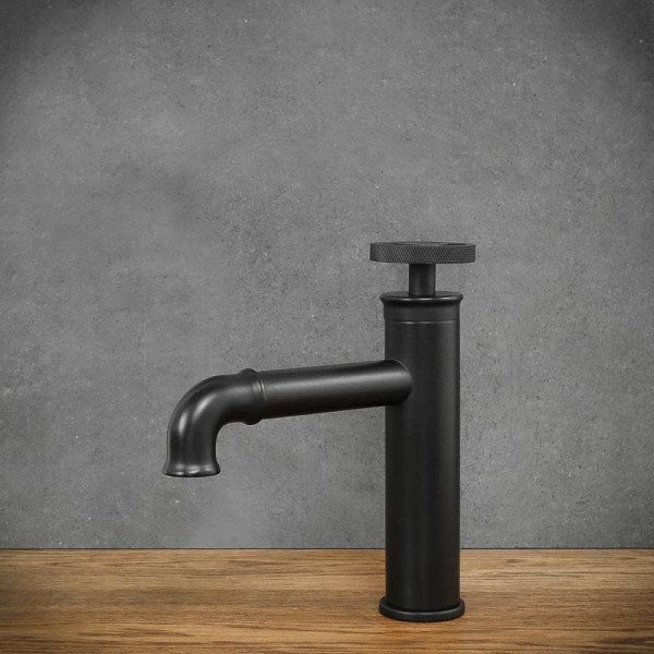 Stojací umyvadlová baterie SALFORD, nízká černá